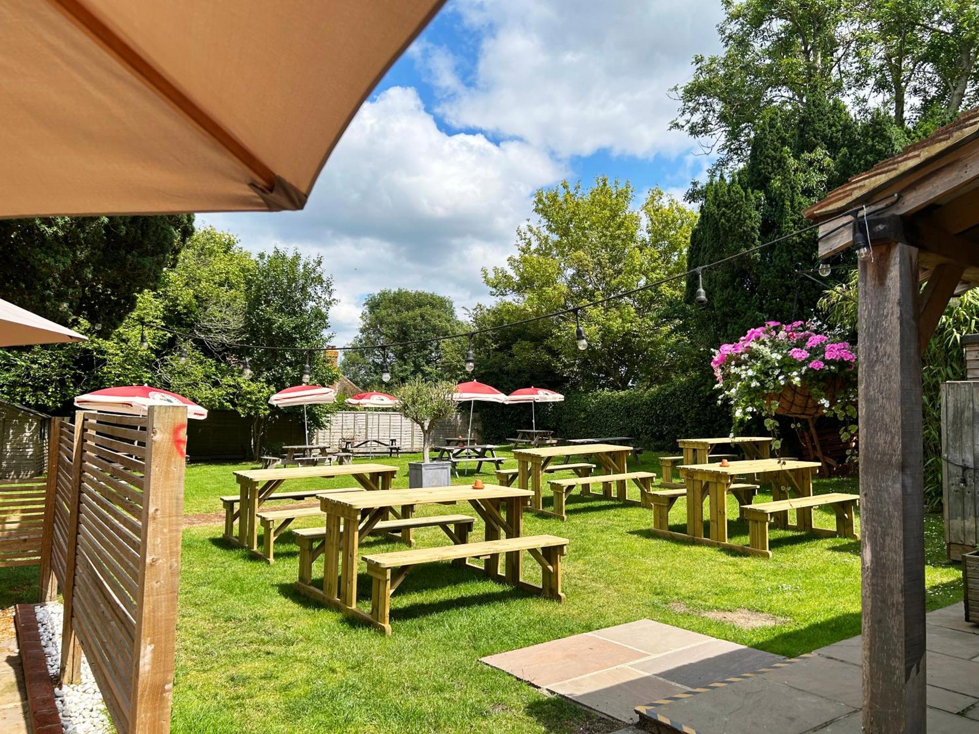 The Bear Inn Hartfield Exterior foto